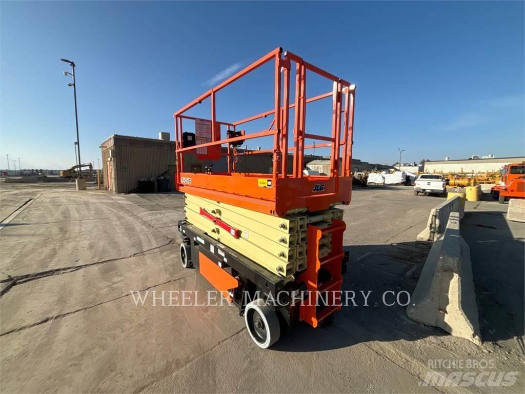 JLG R4045 Scheren-Arbeitsbühnen