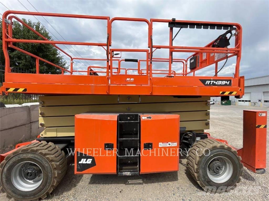 JLG RT4394 Scheren-Arbeitsbühnen