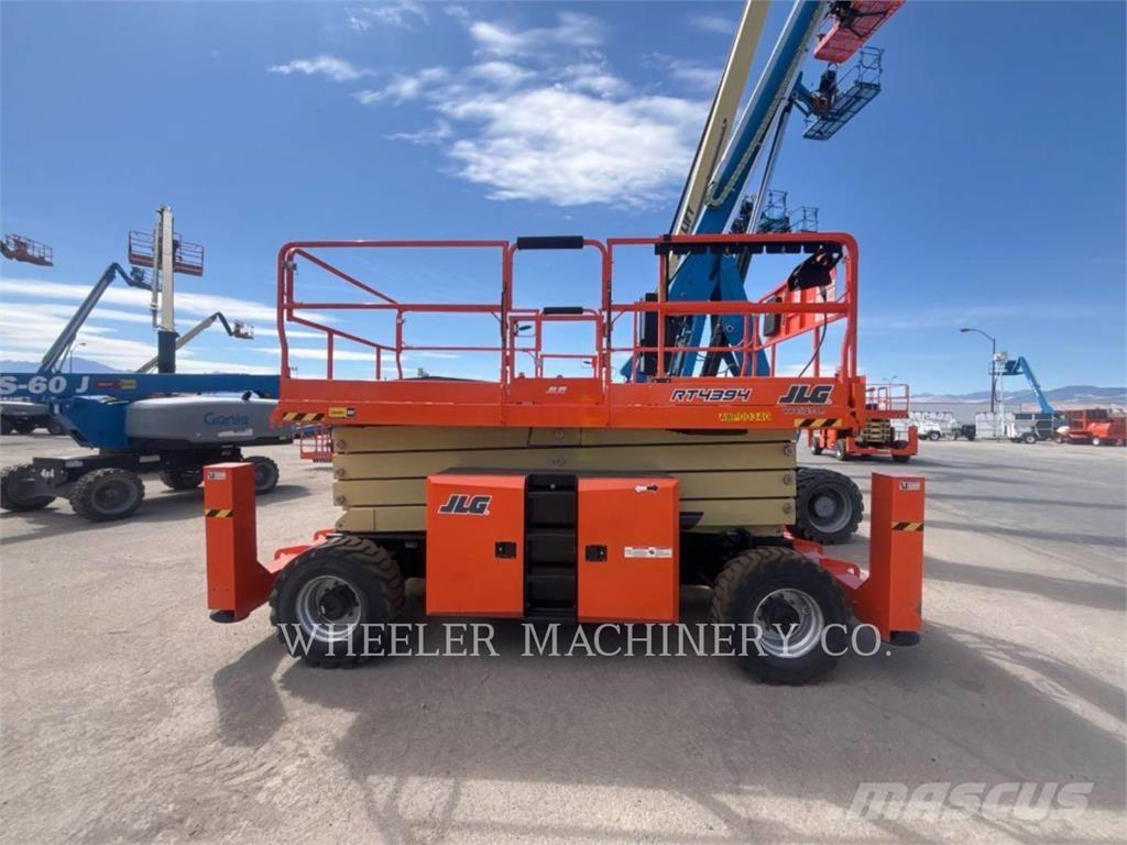 JLG RT4394 Scheren-Arbeitsbühnen