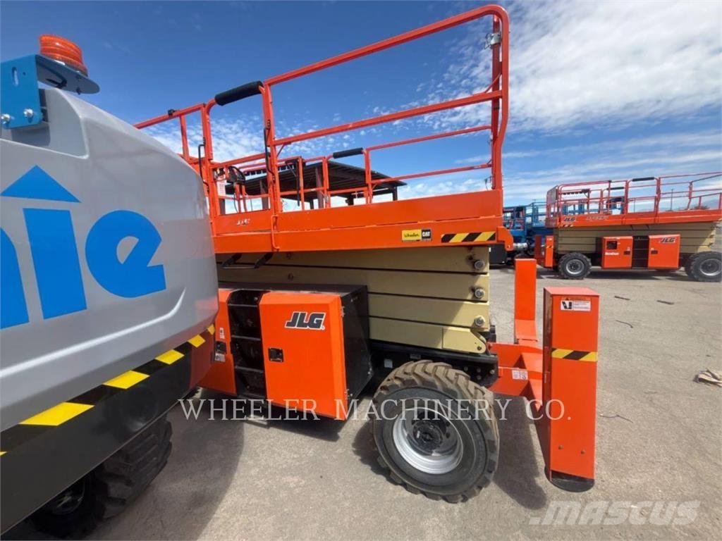 JLG RT4394 Scheren-Arbeitsbühnen