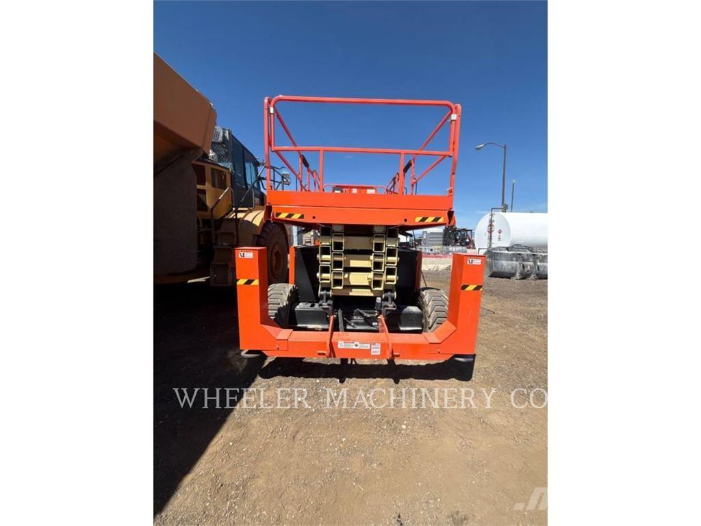 JLG RT4394 Scheren-Arbeitsbühnen