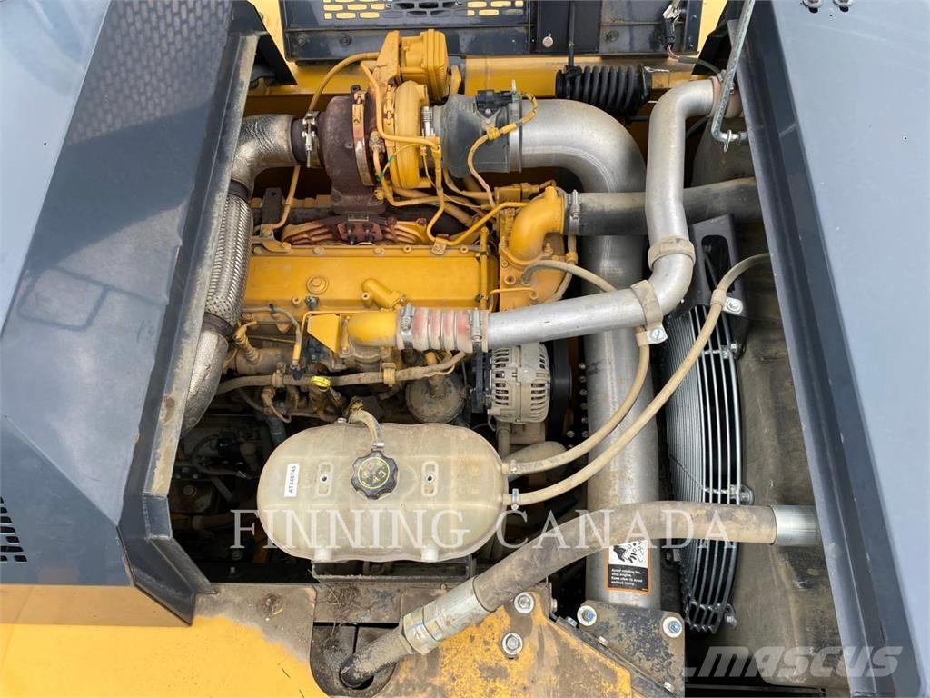 John Deere 210G Raupenbagger