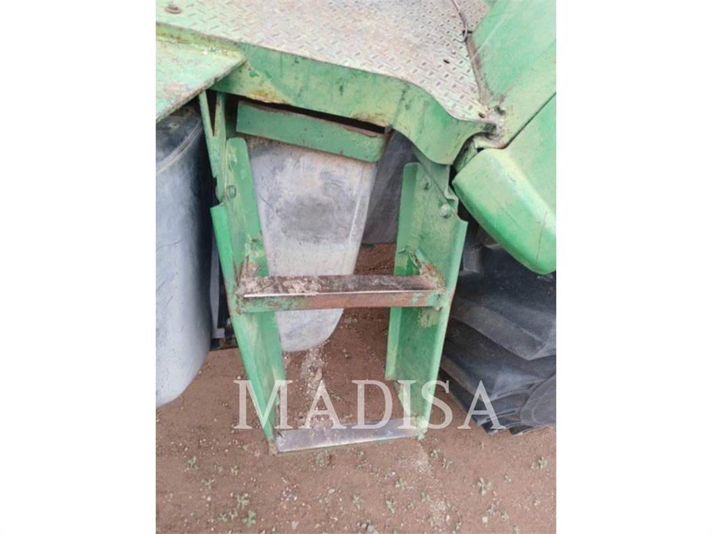 John Deere 6415 Traktoren