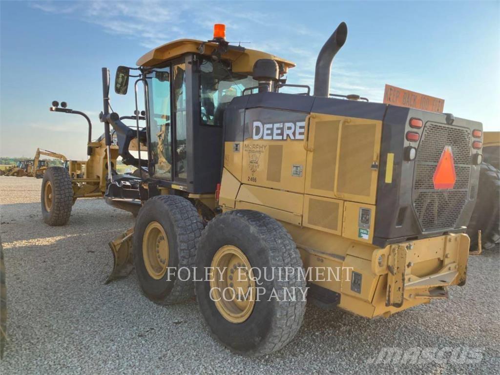 John Deere 670GP Grader