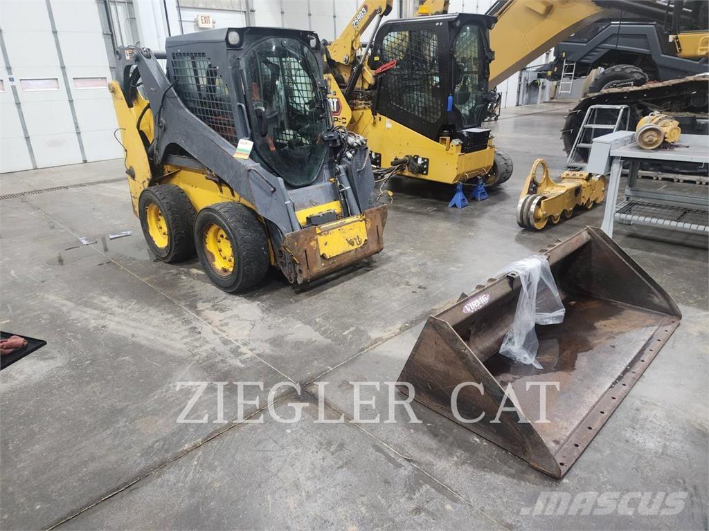 John Deere & CO. 318G Kompaktlader