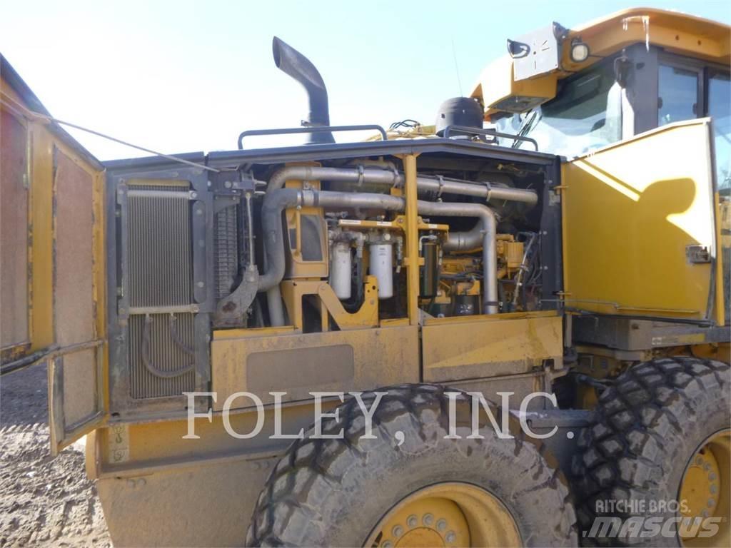 John Deere & CO. 672G Grader