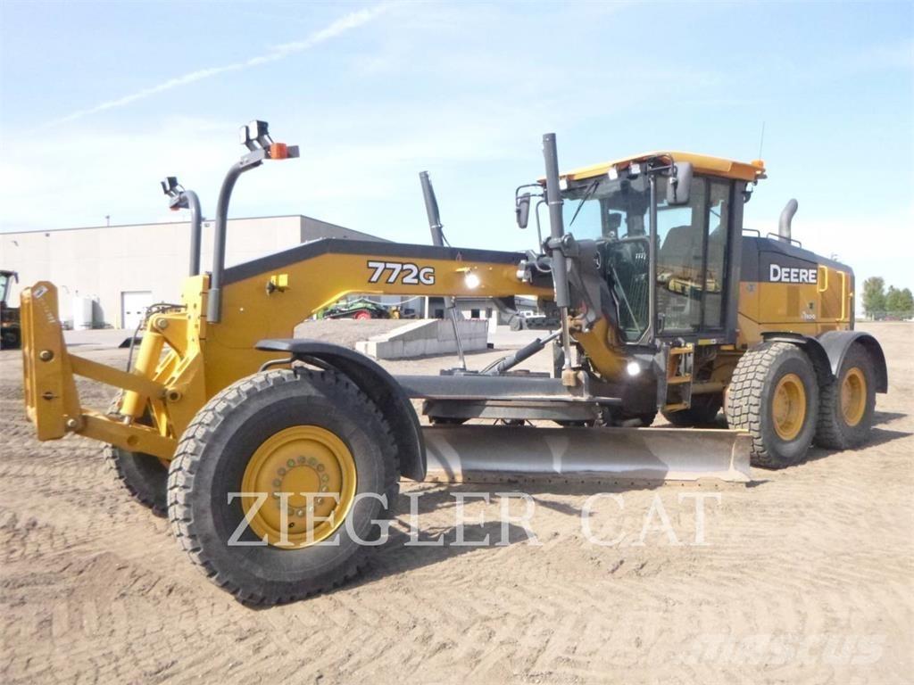 John Deere & CO. 772 G Grader