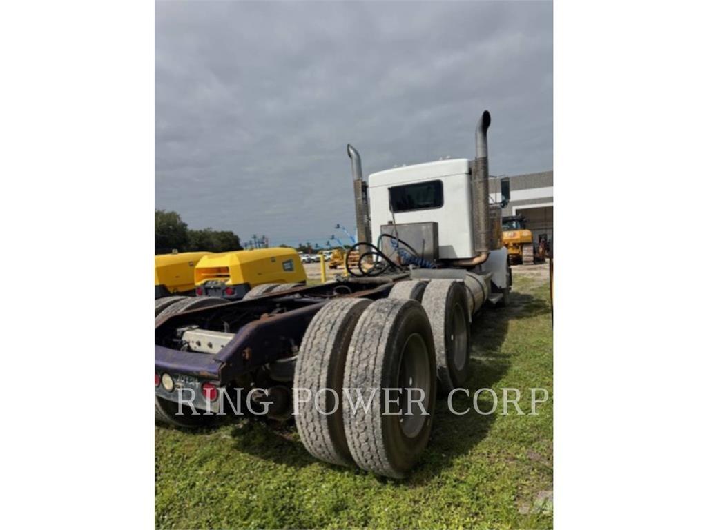 Kenworth W900S Andere Fahrzeuge