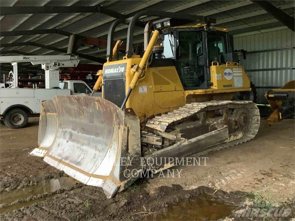 Komatsu D65EX17 Bulldozer