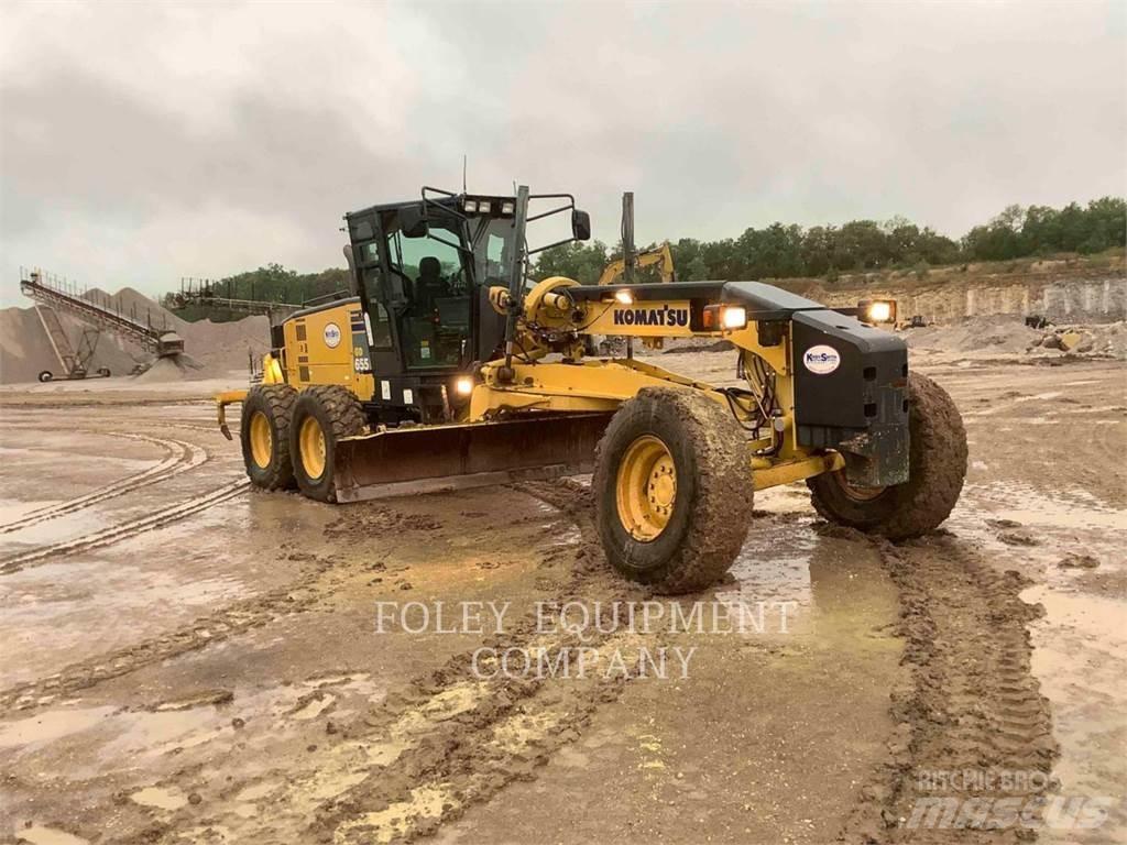 Komatsu GD655 Grader