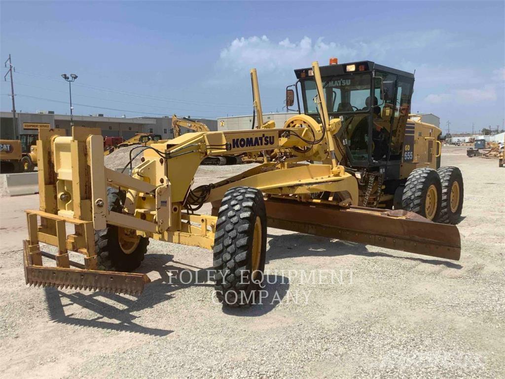 Komatsu GD655-3 Grader