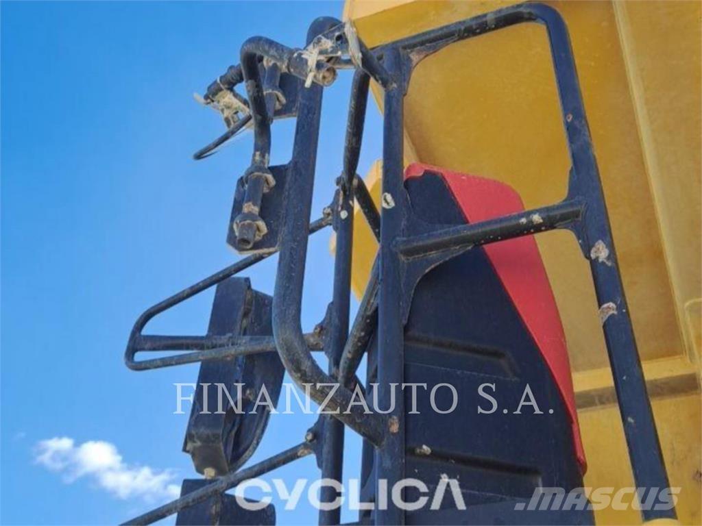 Komatsu HD465-7 Dumper - Knickgelenk