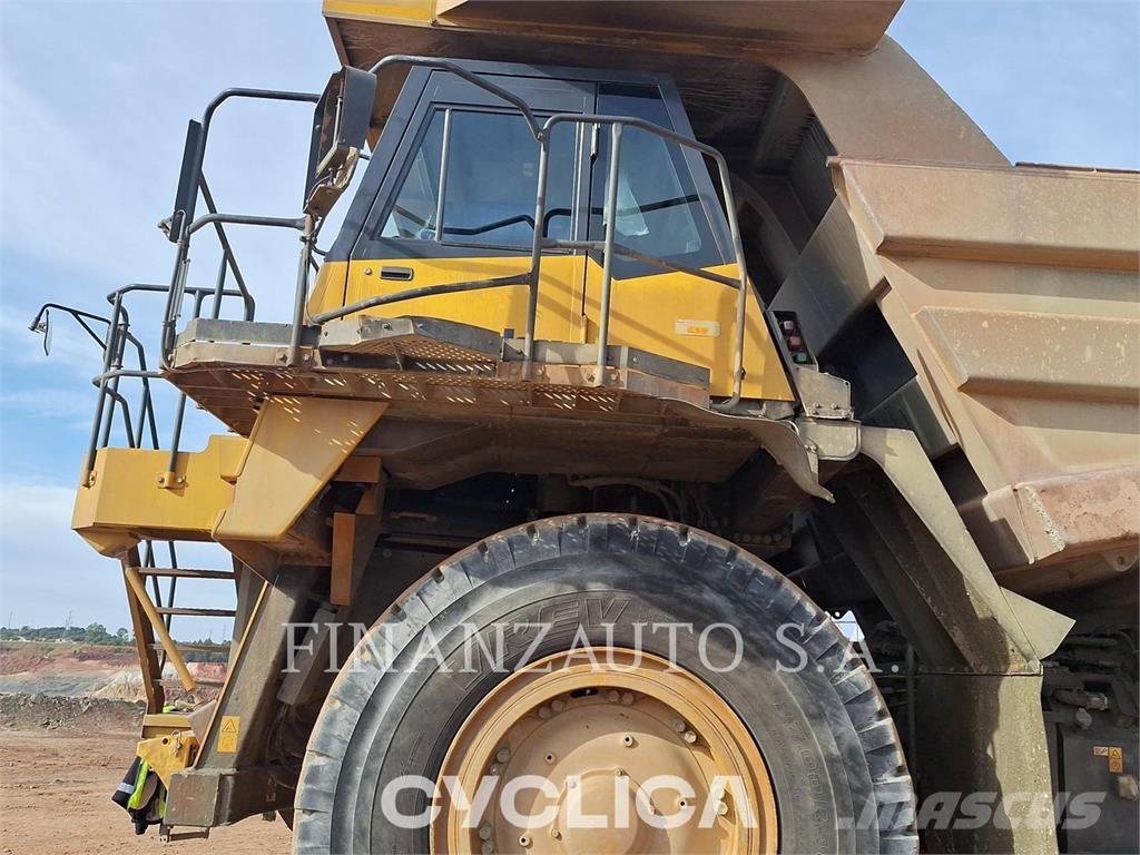Komatsu HD785-7 Dumper - Knickgelenk