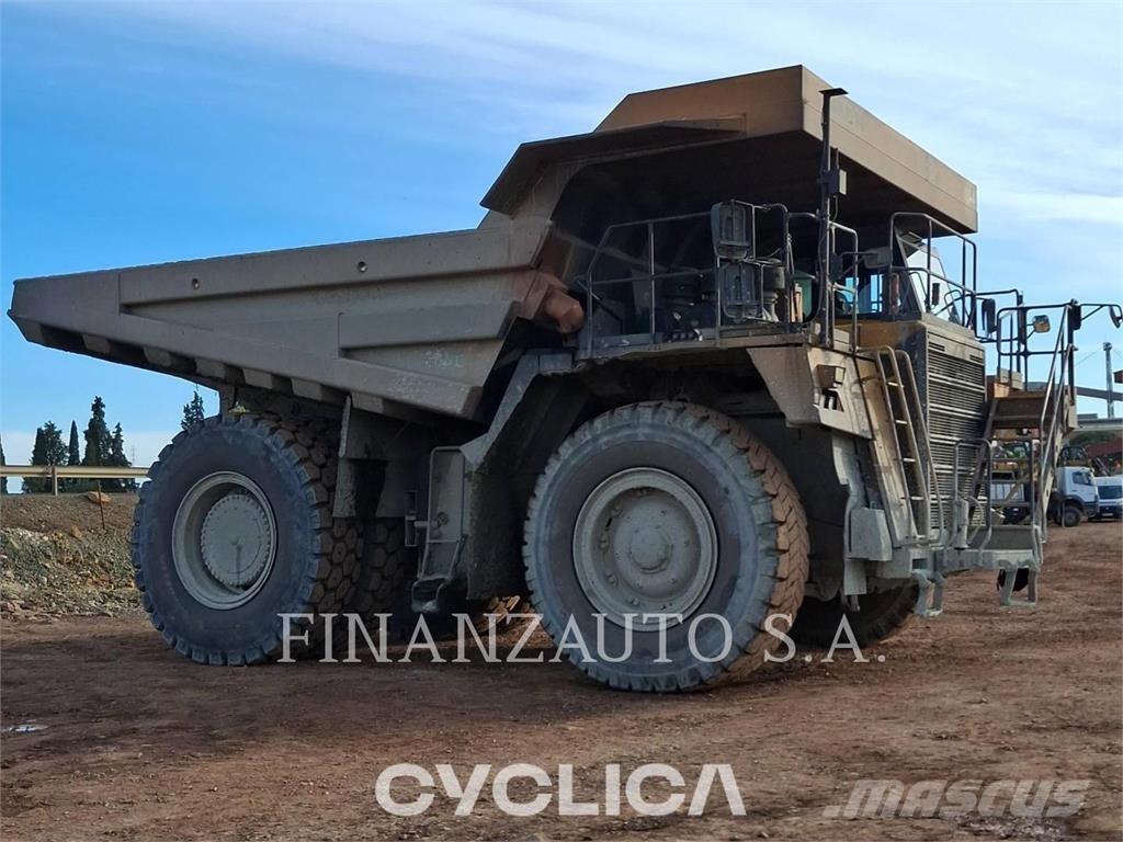 Komatsu HD785-7 Dumper - Knickgelenk