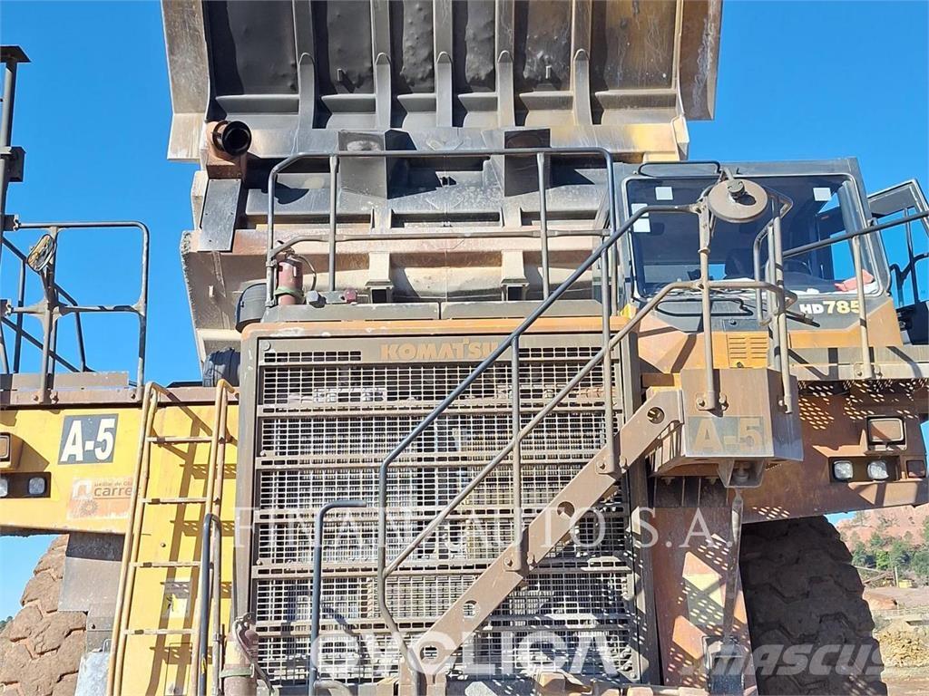 Komatsu HD785-7 Dumper - Knickgelenk