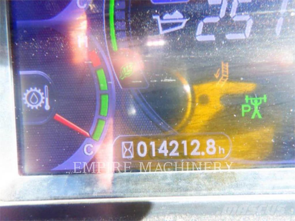 Komatsu WA900-8 Radlader