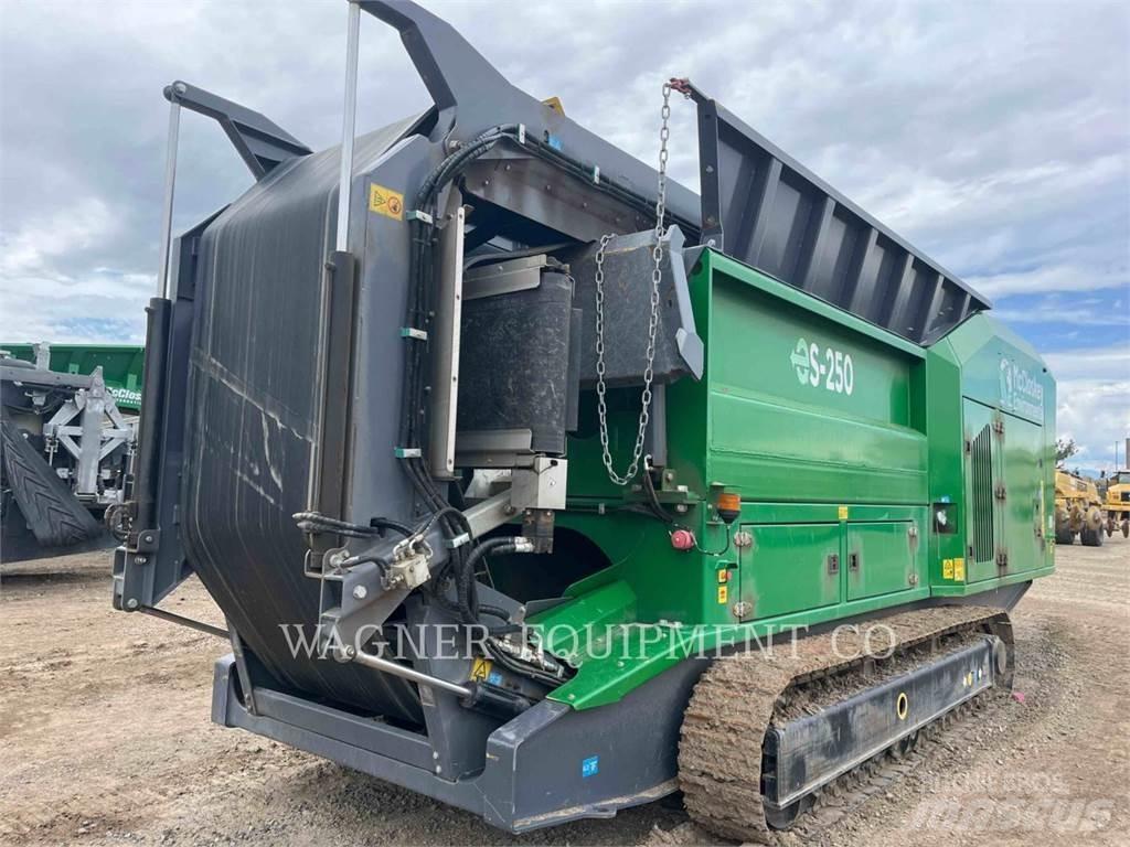 McCloskey ES250 Pulverisierer
