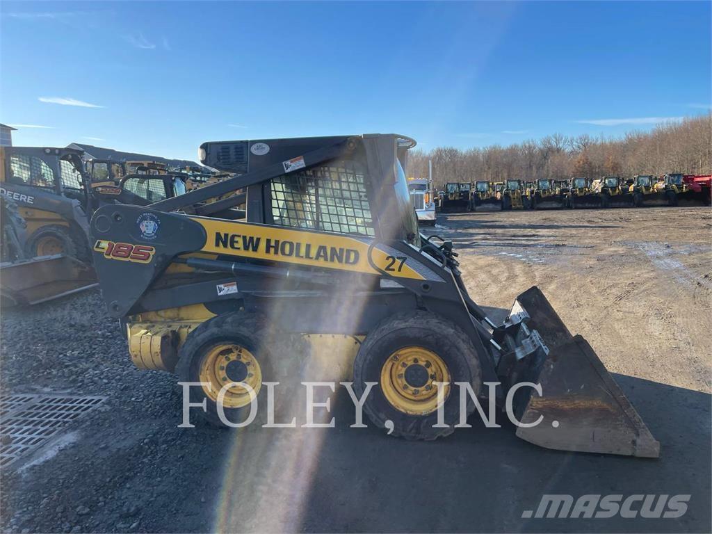 New Holland L185 Kompaktlader