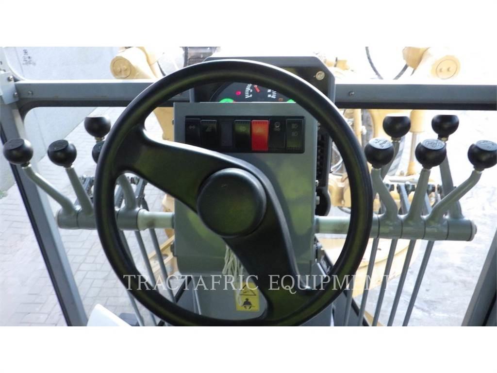 SEM MACHINERY SEM919 Grader