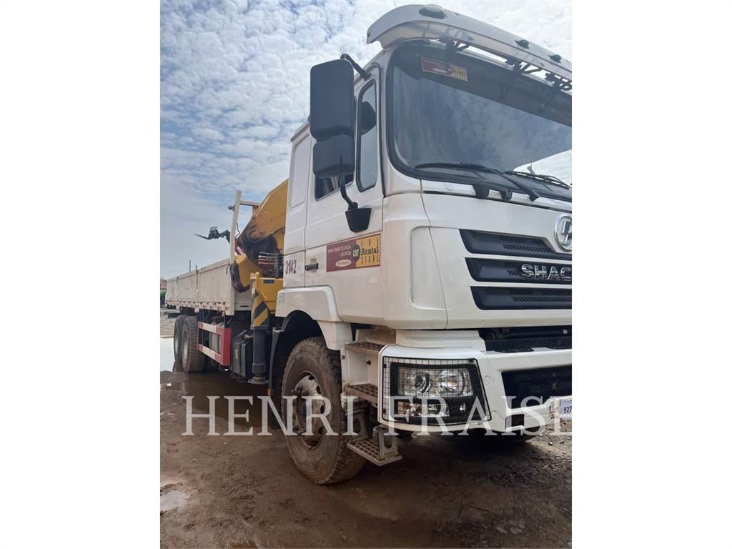 Shacman CAMION GRUE 12T Kranen voor alle terreinen