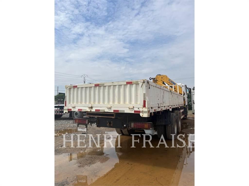 Shacman CAMION GRUE 12T Kranen voor alle terreinen