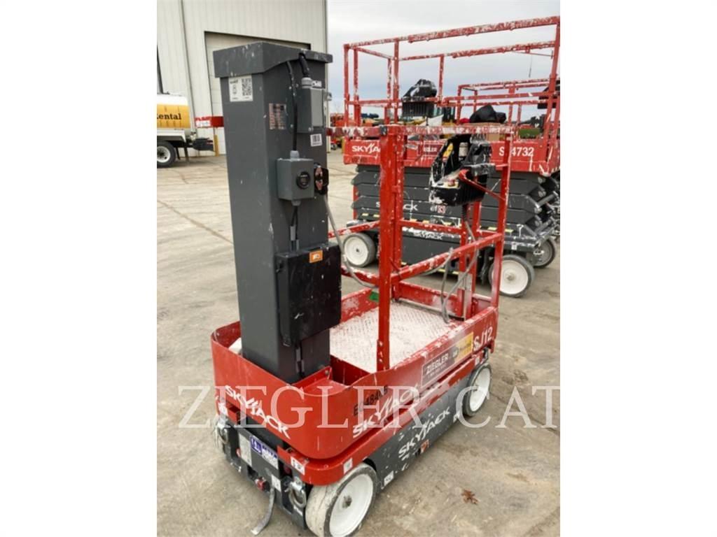 Skyjack SJ12 Scheren-Arbeitsbühnen