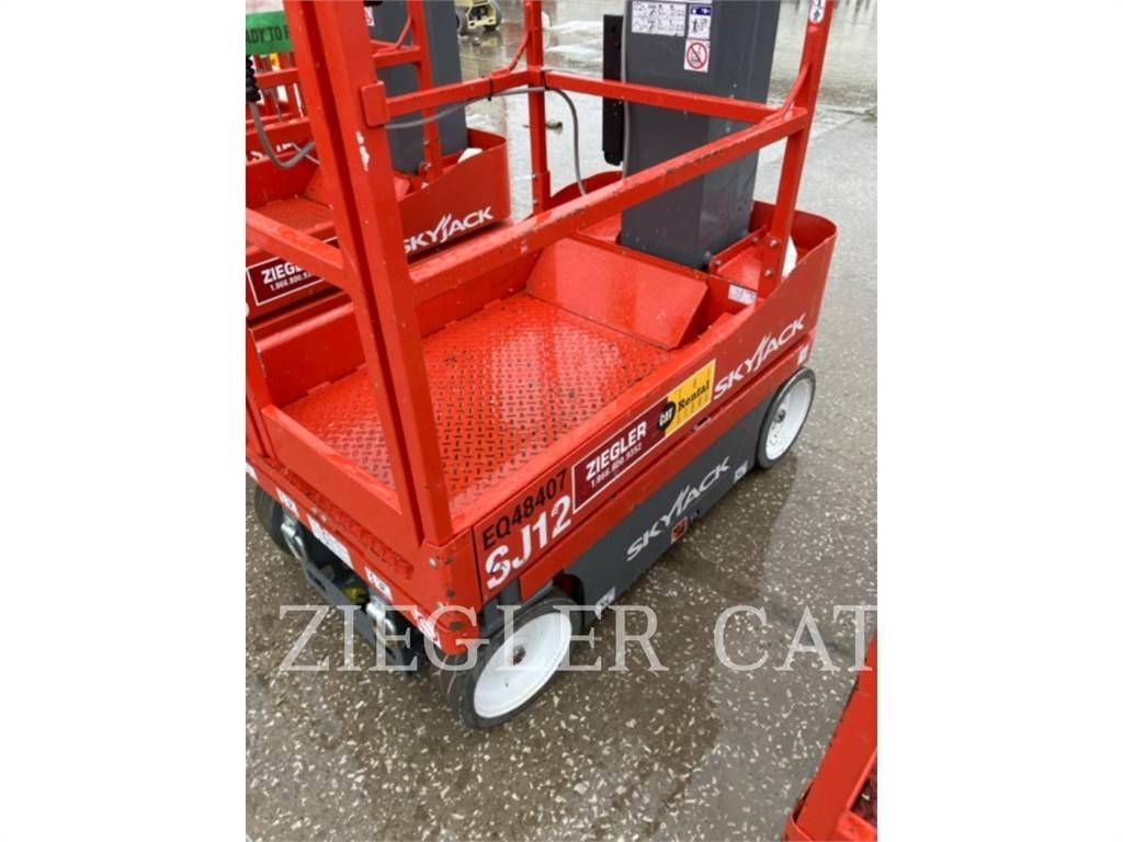 Skyjack SJ12 Scheren-Arbeitsbühnen