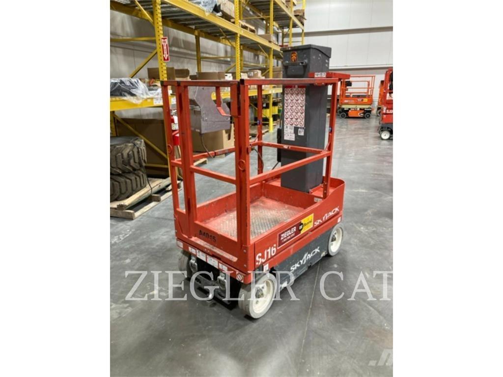 Skyjack SJ16 Scheren-Arbeitsbühnen