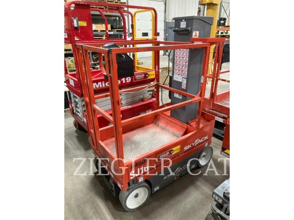 Skyjack SJ16 Scheren-Arbeitsbühnen