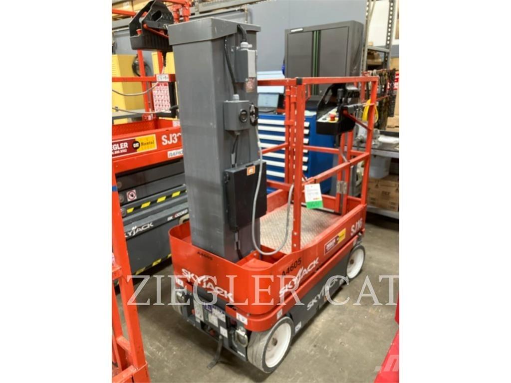 Skyjack SJ16 Scheren-Arbeitsbühnen