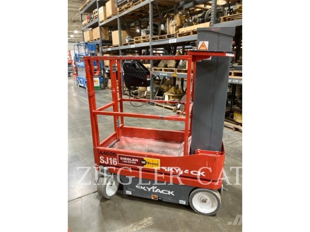 Skyjack SJ16 Scheren-Arbeitsbühnen