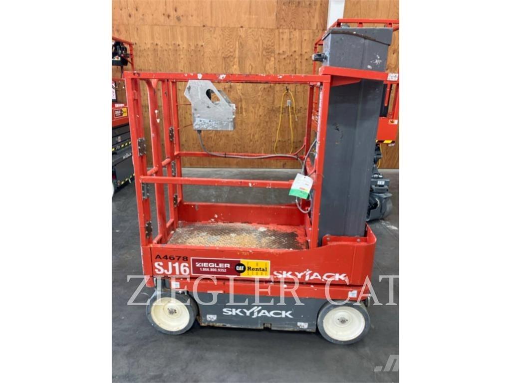 Skyjack SJ16 Scheren-Arbeitsbühnen