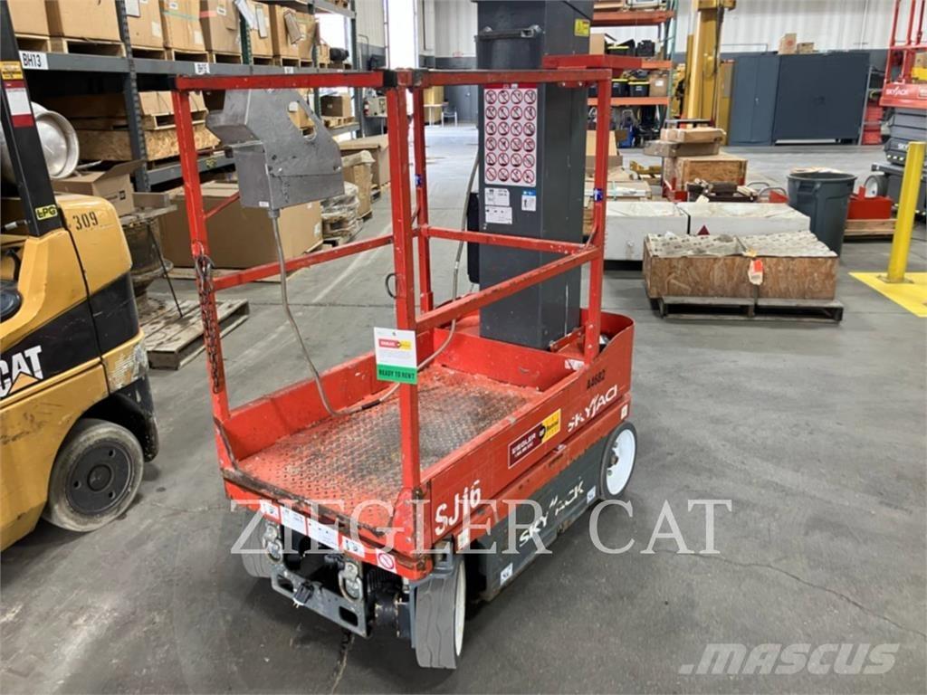 Skyjack SJ16 Scheren-Arbeitsbühnen