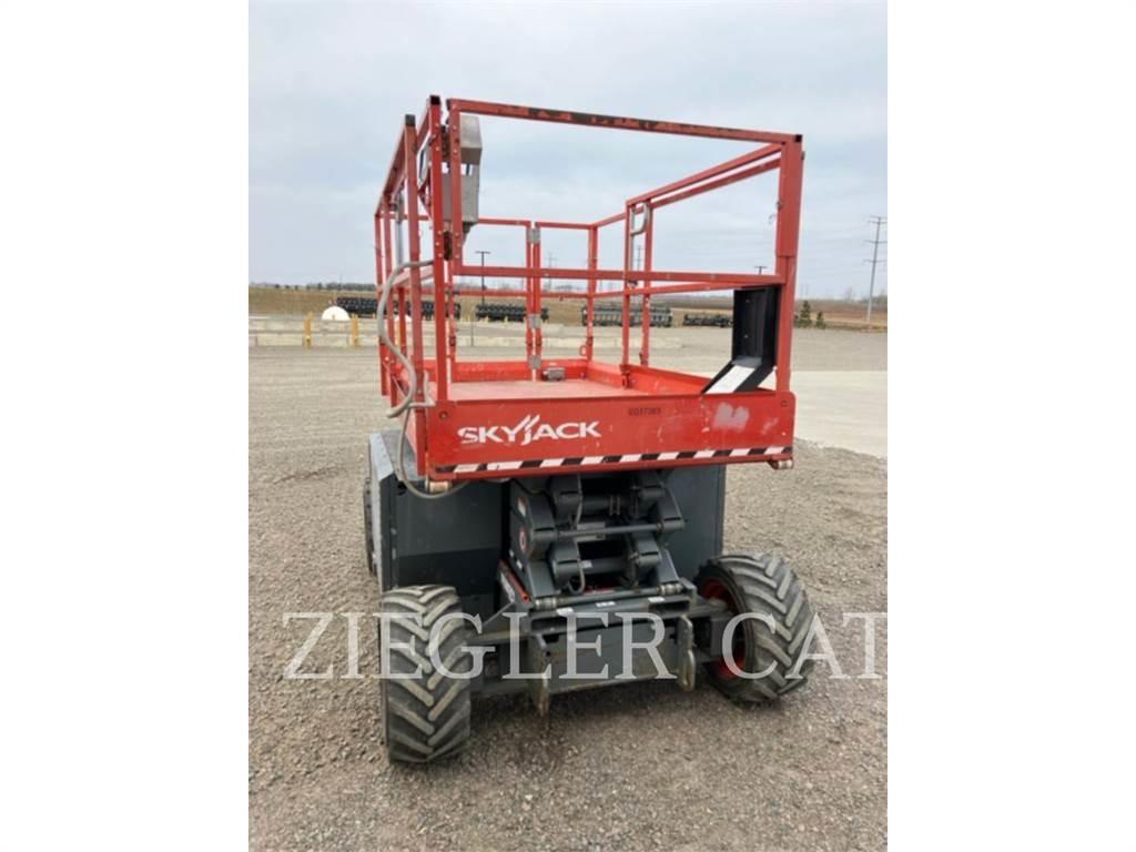 Skyjack SJ6826RT Scheren-Arbeitsbühnen