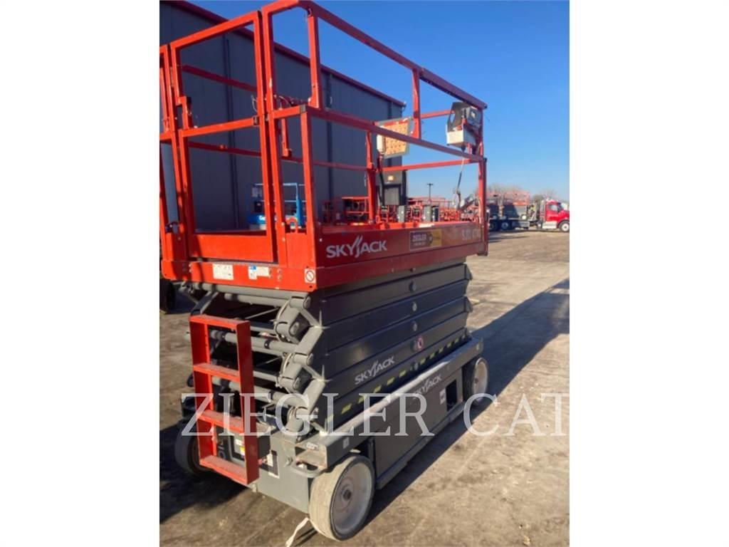 Skyjack SJIII4740 Scheren-Arbeitsbühnen