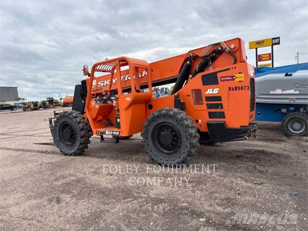 SkyTrak 8042O Teleskoplader