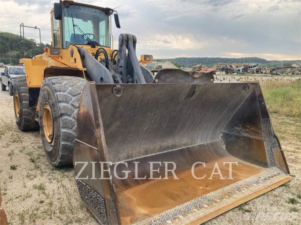 Volvo L220E Radlader