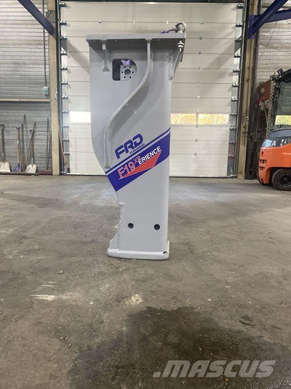FRD F19 Hammer / Brecher
