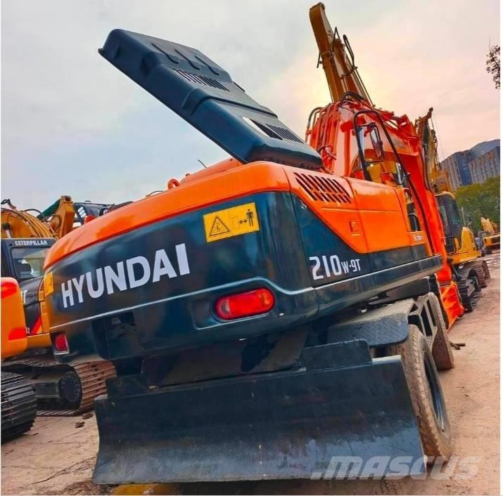 Hyundai 210W-7 Mobilbagger