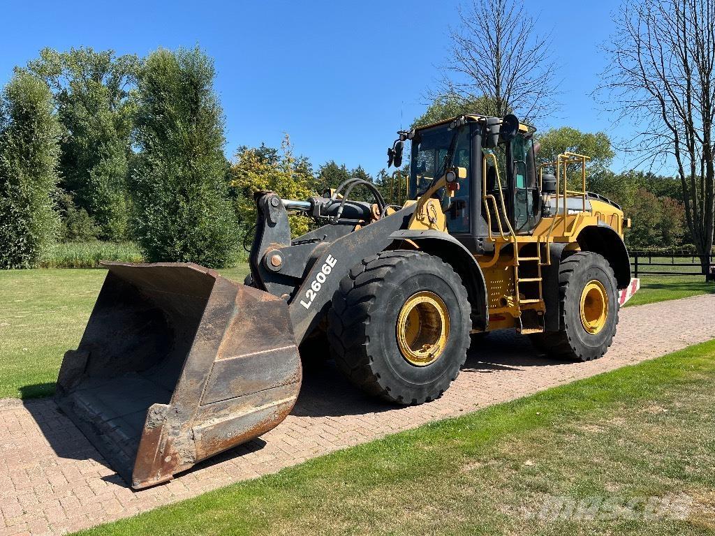 Bell L 2606 E Radlader