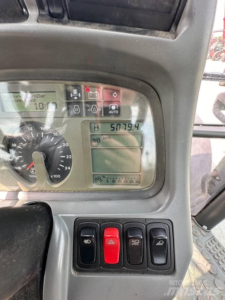 Deutz-Fahr M 620 Traktoren