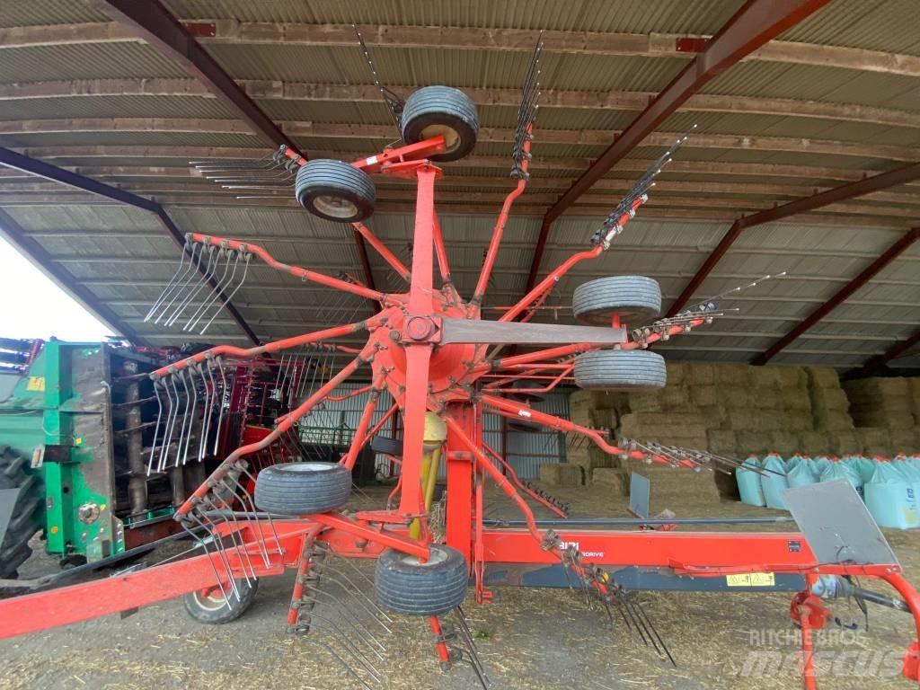 Kuhn GA 8121 Schwader