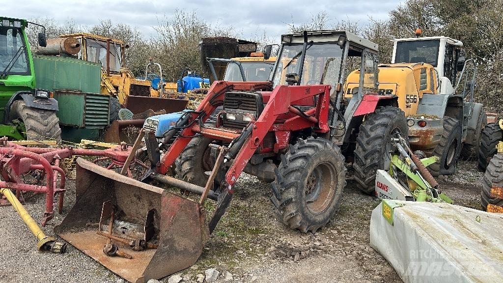 Massey Ferguson 390 Traktoren