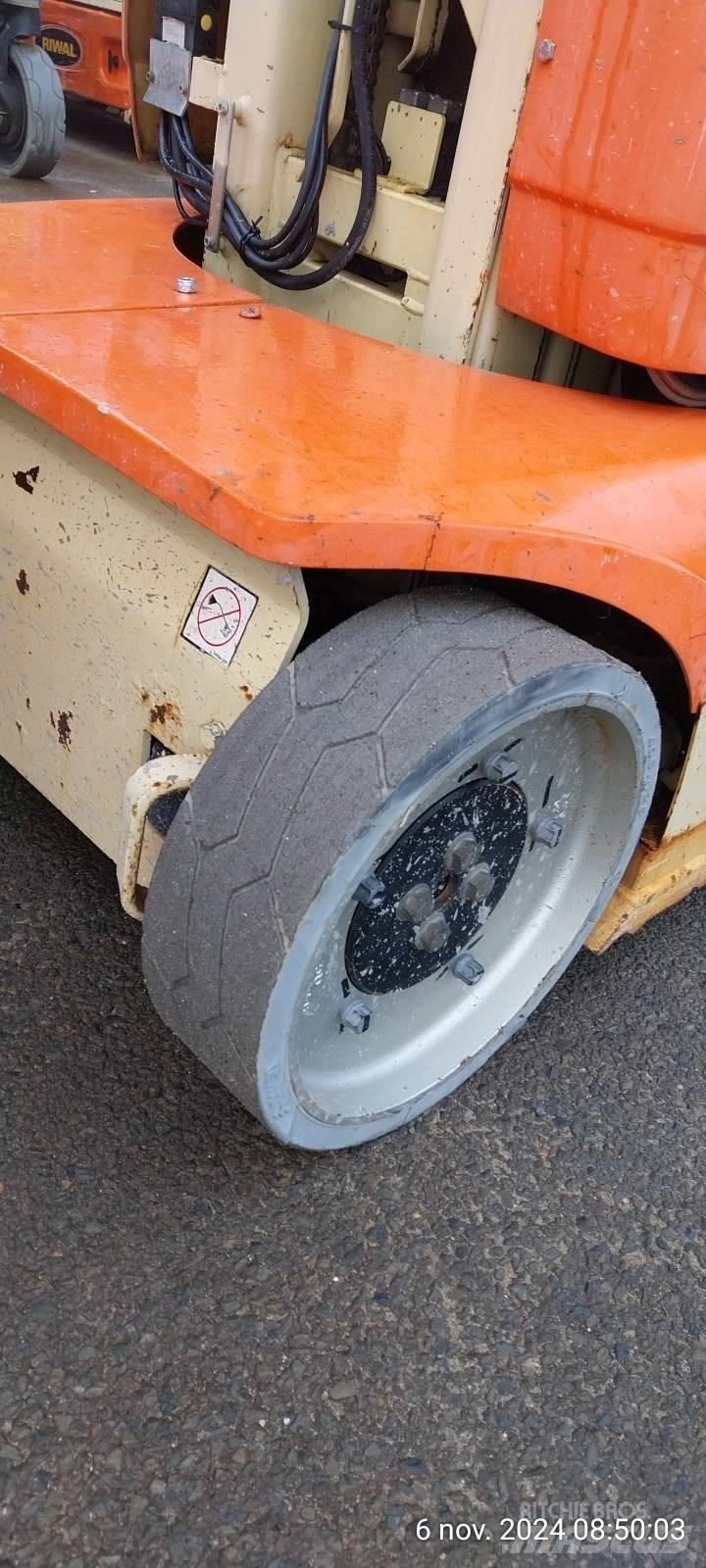 JLG T10E Andere Arbeitsbühnen