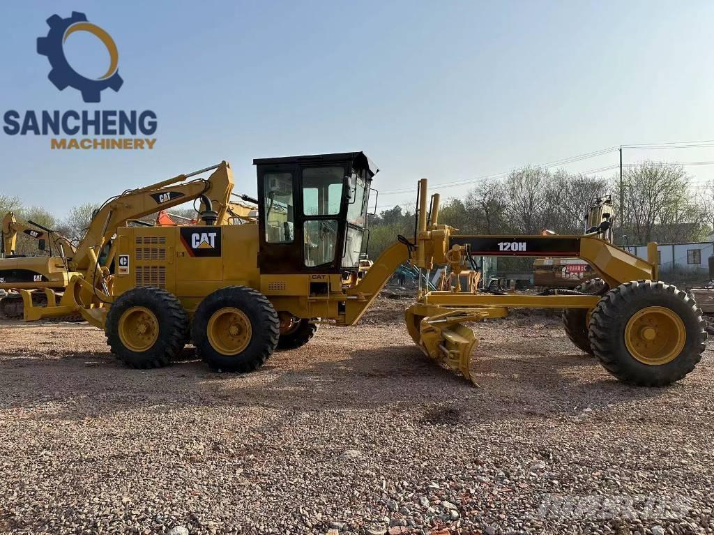 CAT 120H Grader