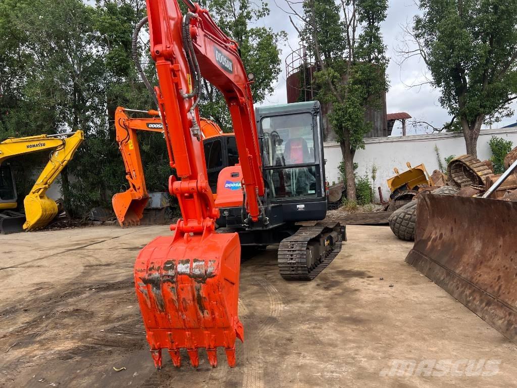 Doosan DX60 Raupenbagger