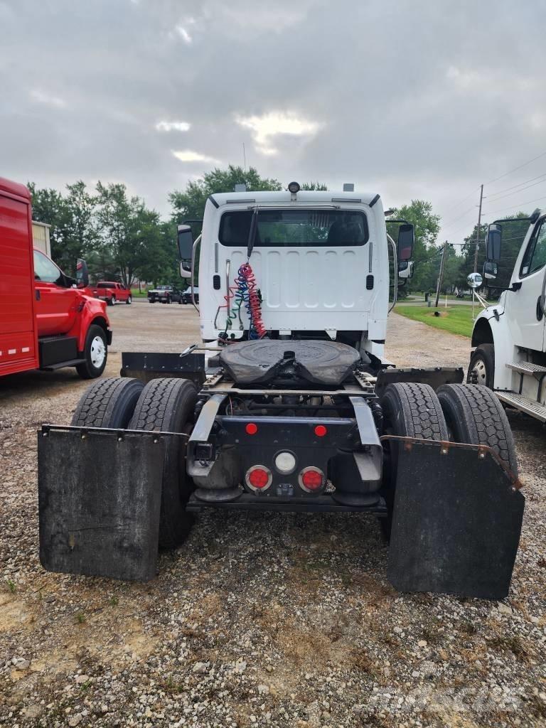 Freightliner M2 Sattelzugmaschinen
