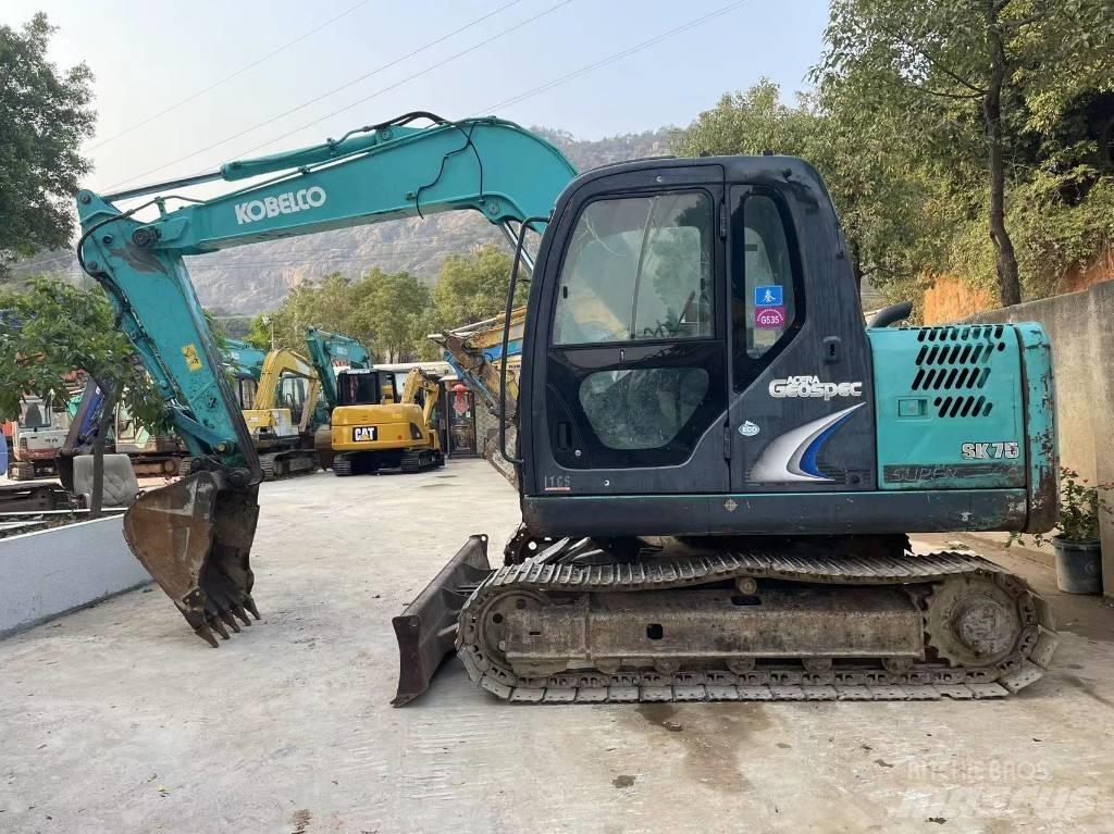 Kobelco SK 75 Raupenbagger