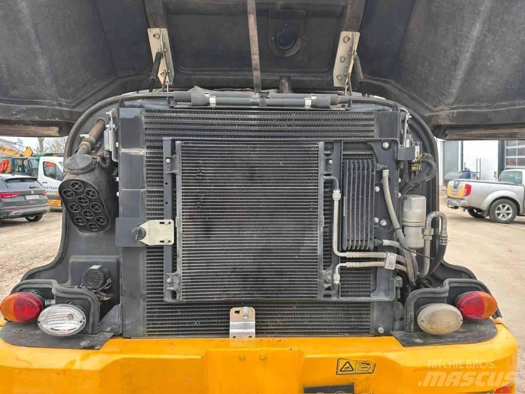 JCB TM 320 S Teleskoplader