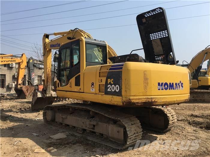 Komatsu PC 200-8 Raupenbagger